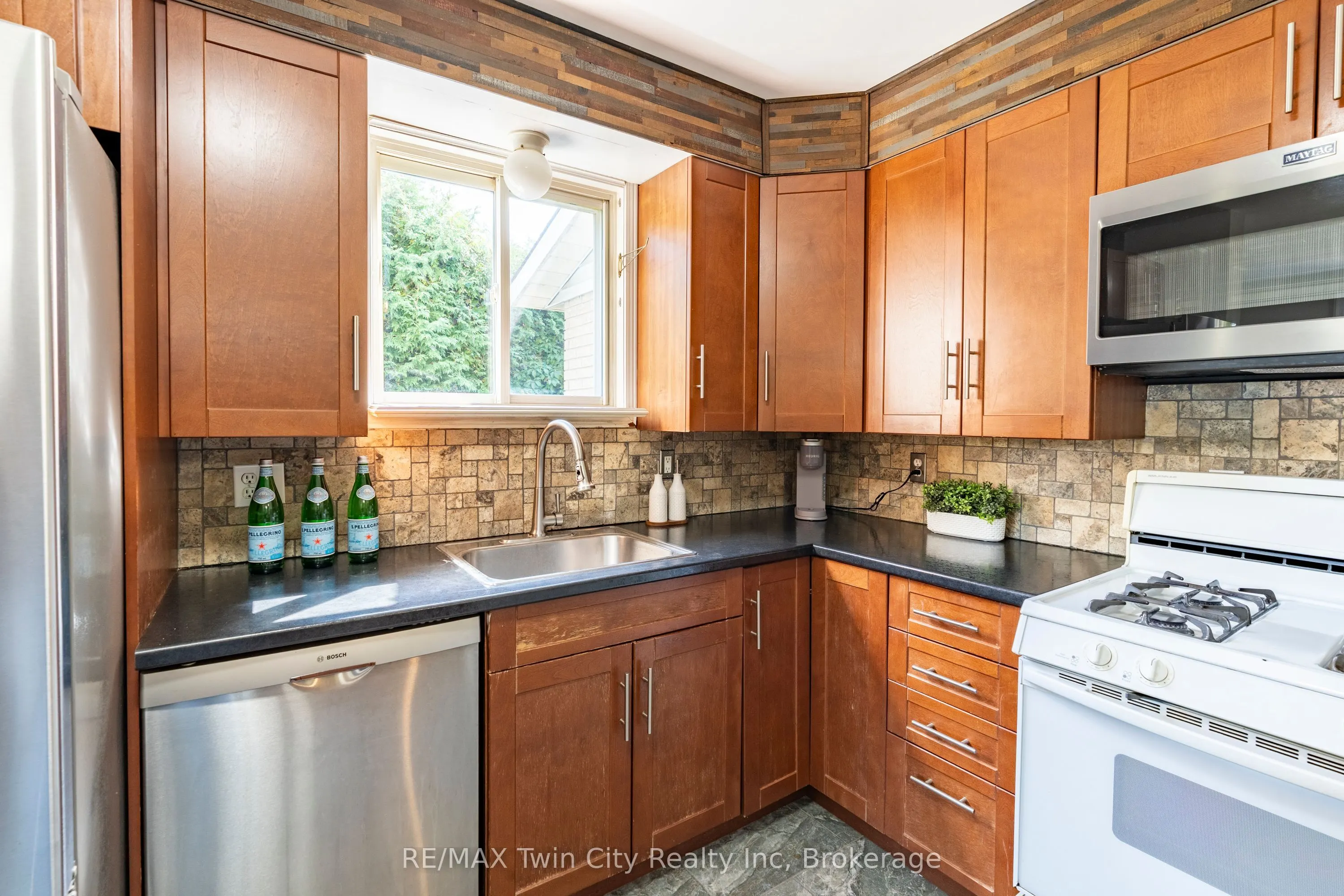 47 Dawn Crescent