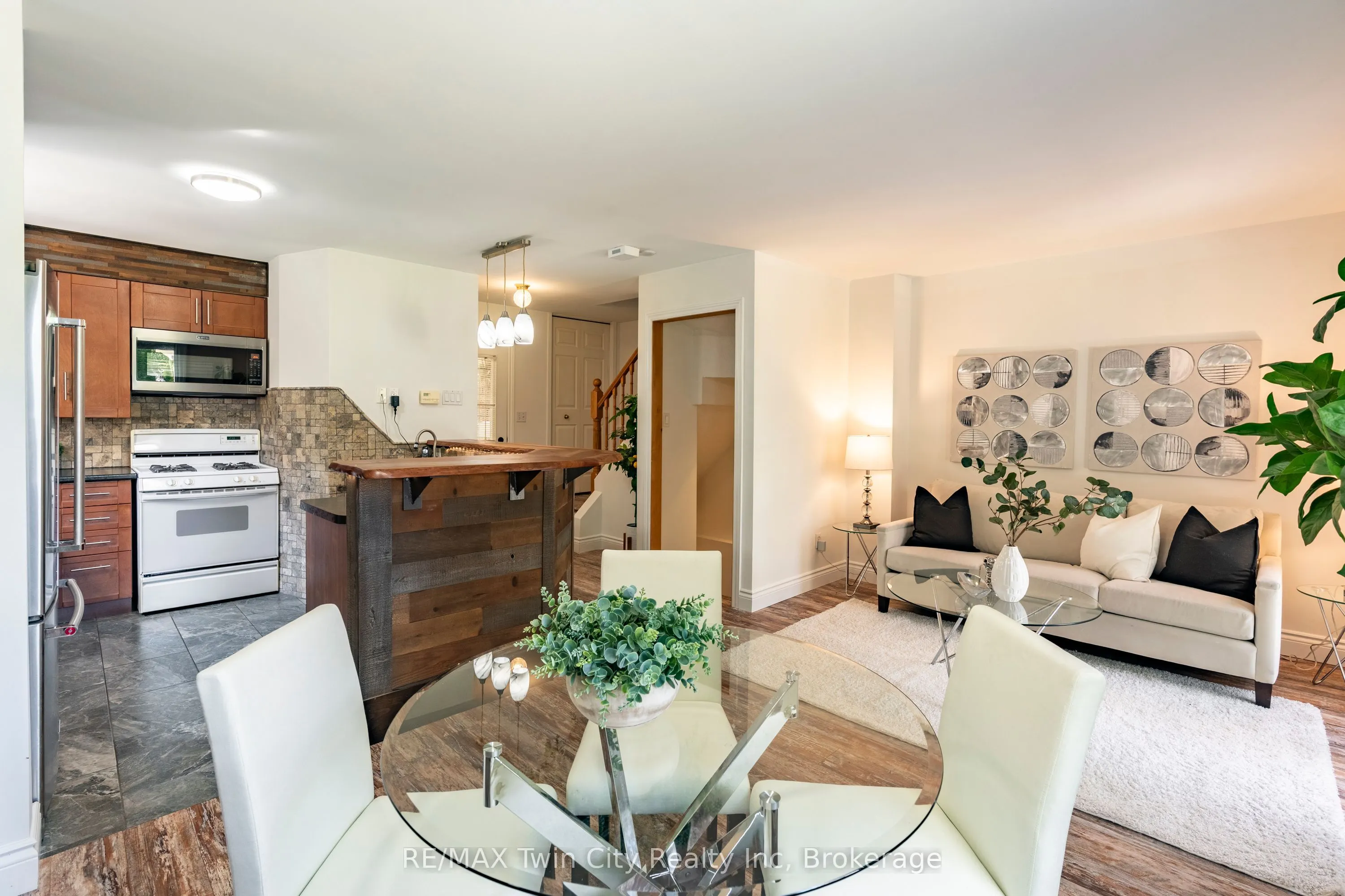 47 Dawn Crescent