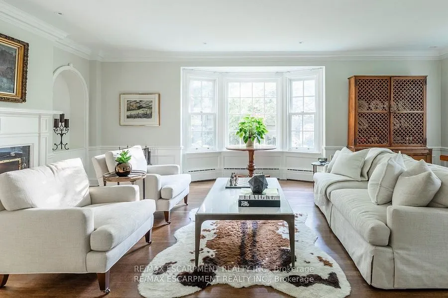 5 Mayfair Place