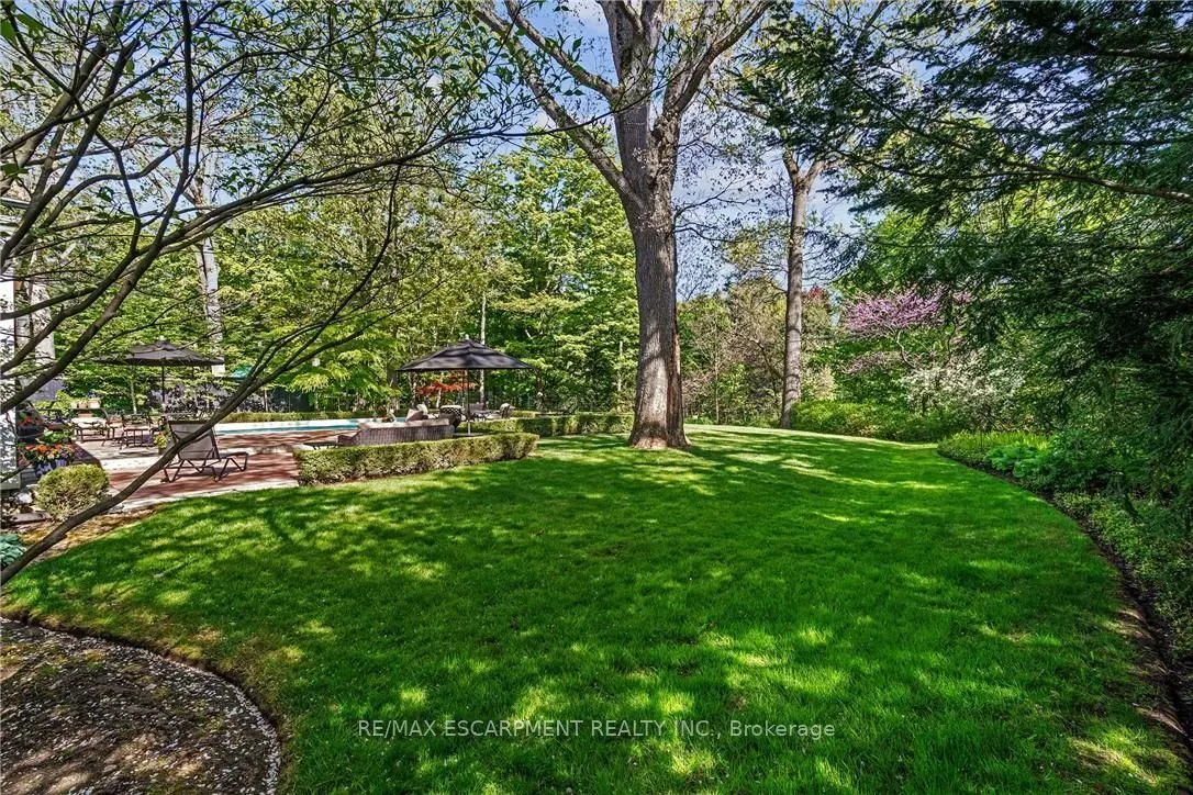5 Mayfair Place
