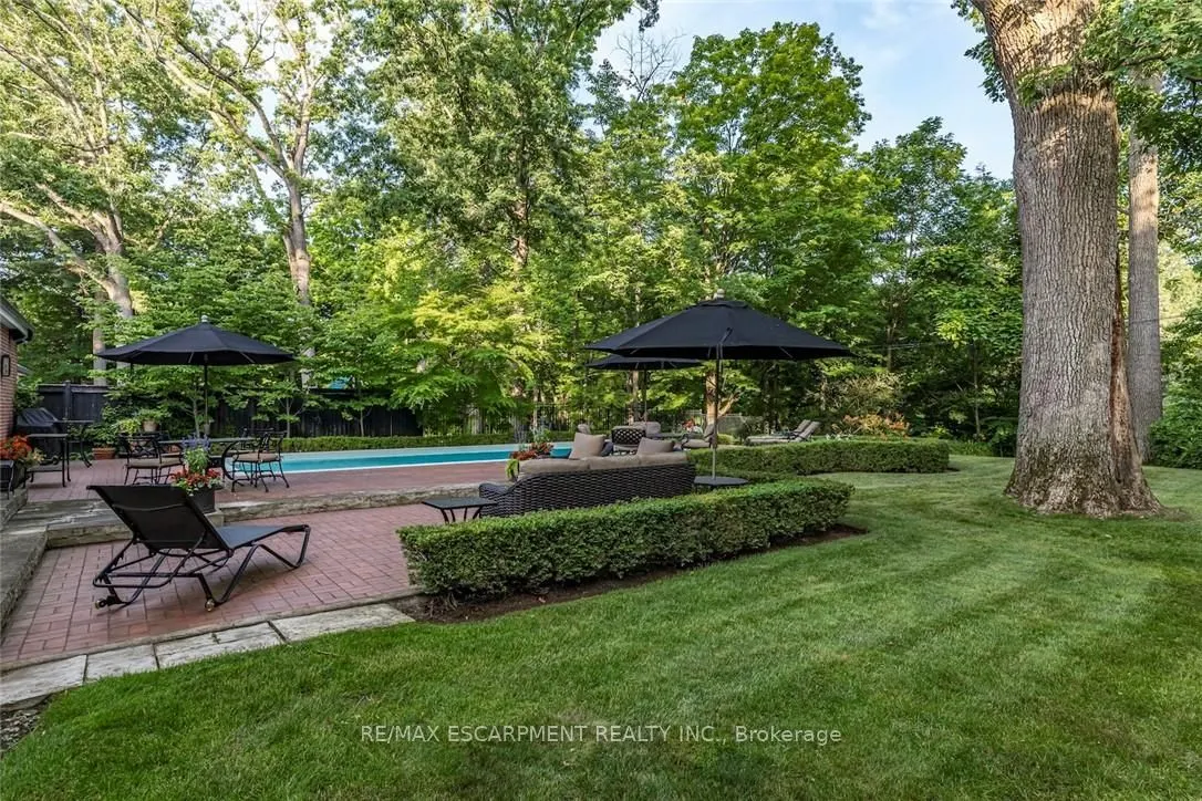 5 Mayfair Place