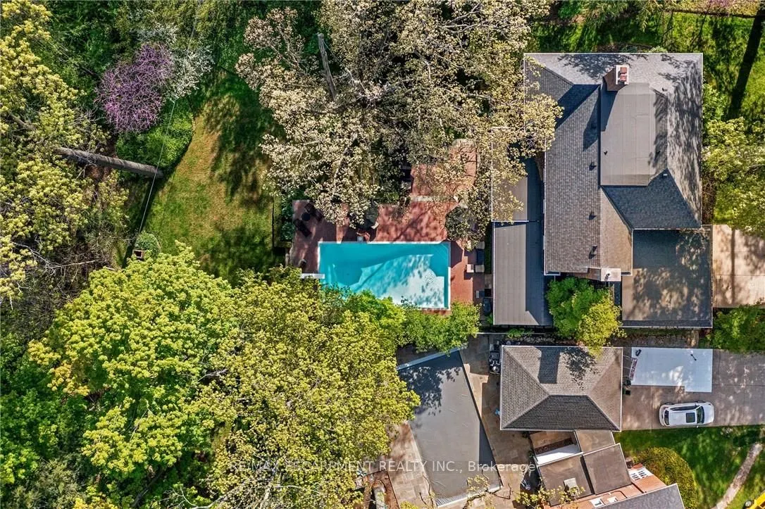 5 Mayfair Place