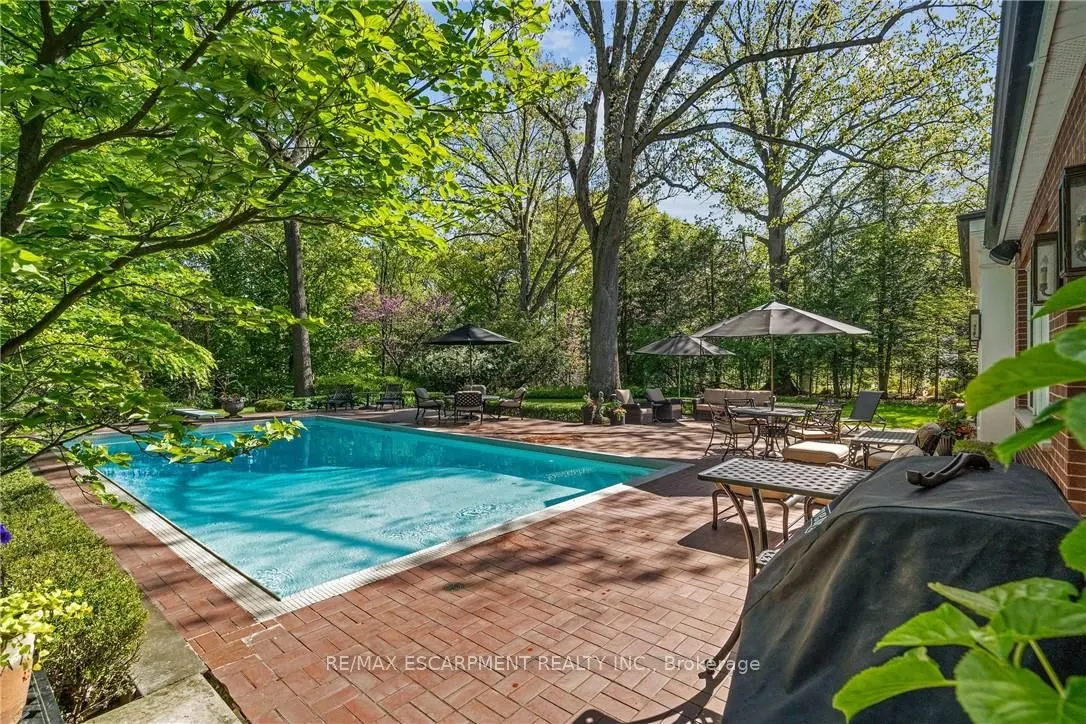 5 Mayfair Place