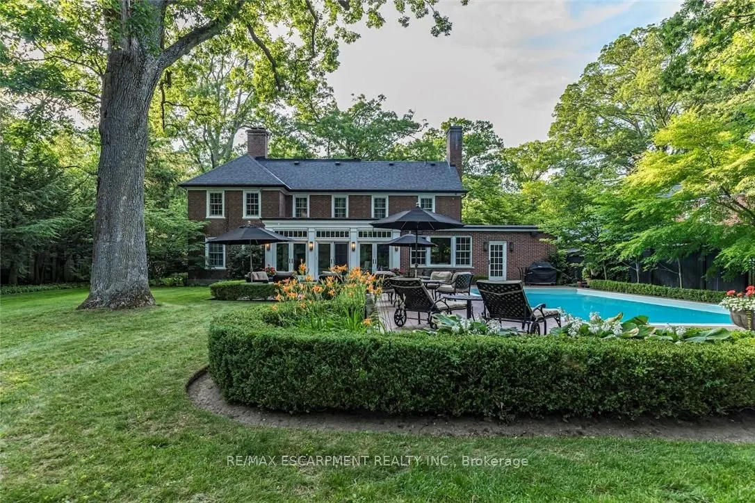 5 Mayfair Place