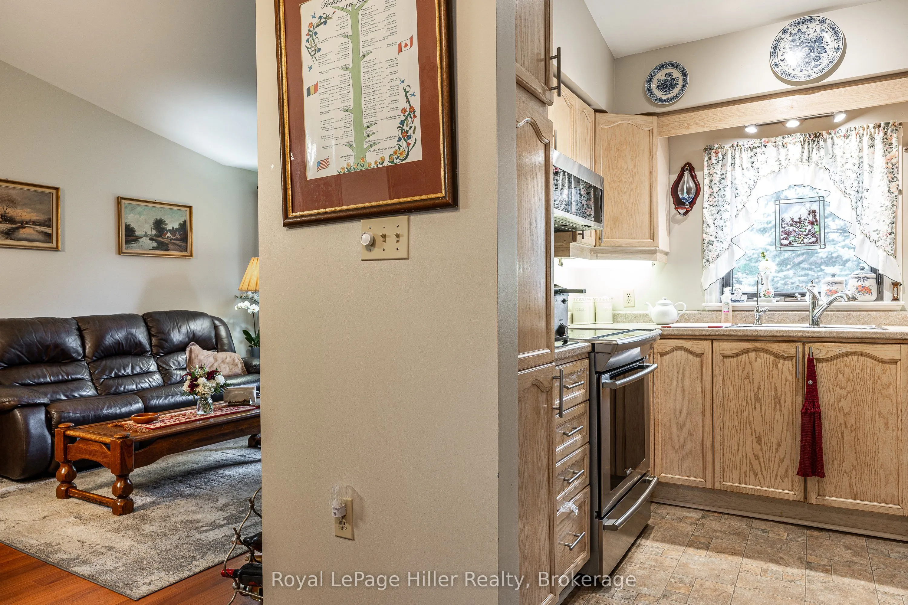 300 John Street S, #8