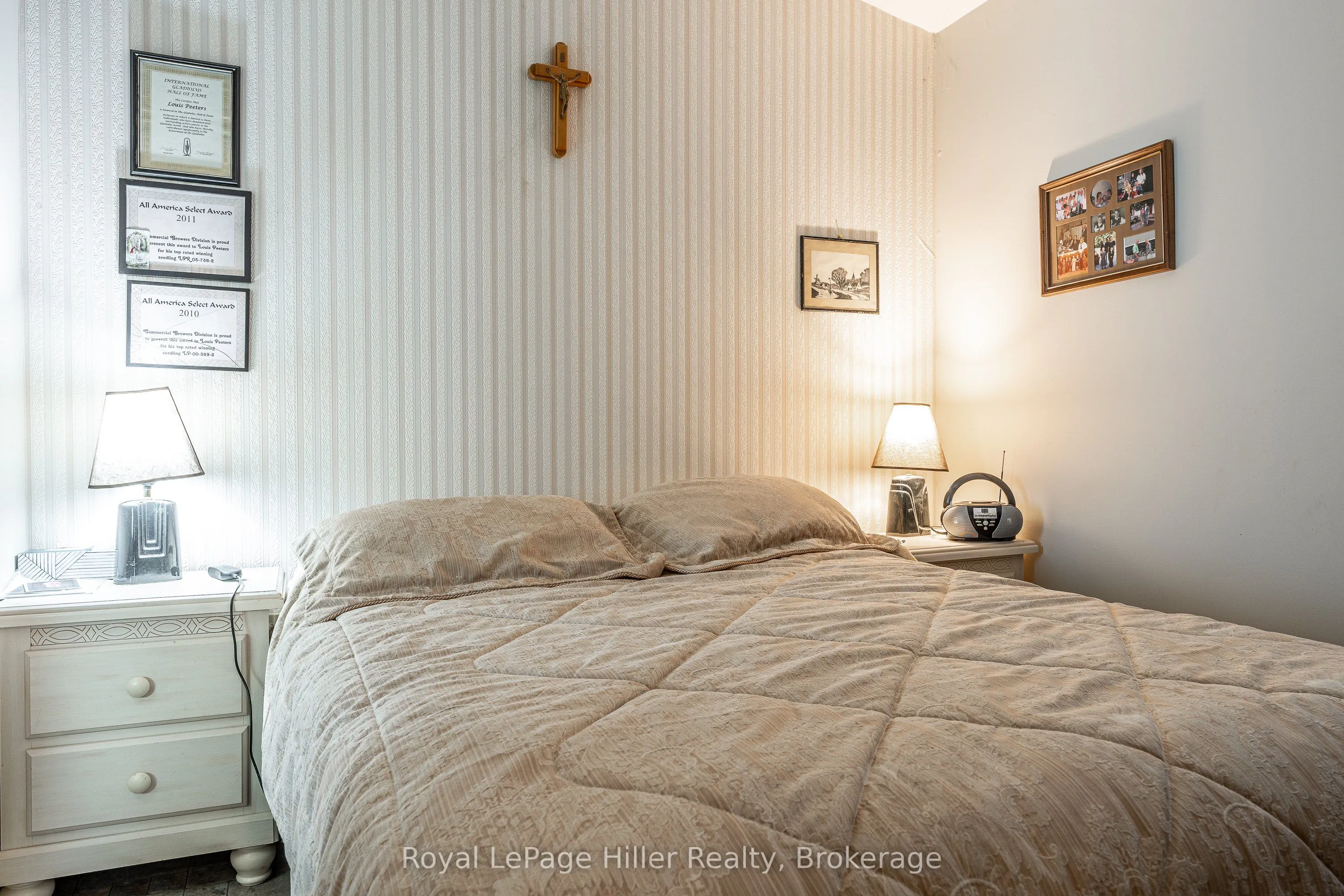 300 John Street S, #8