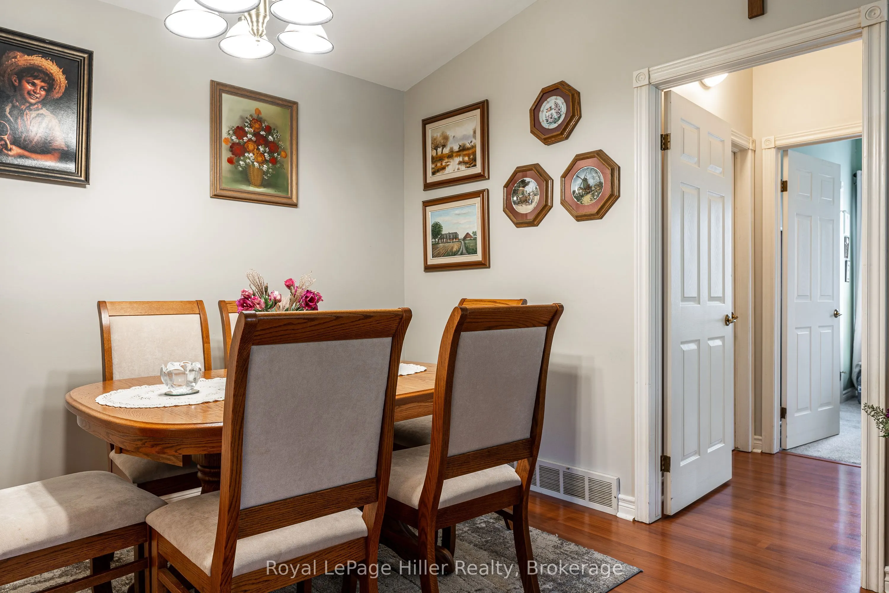 300 John Street S, #8