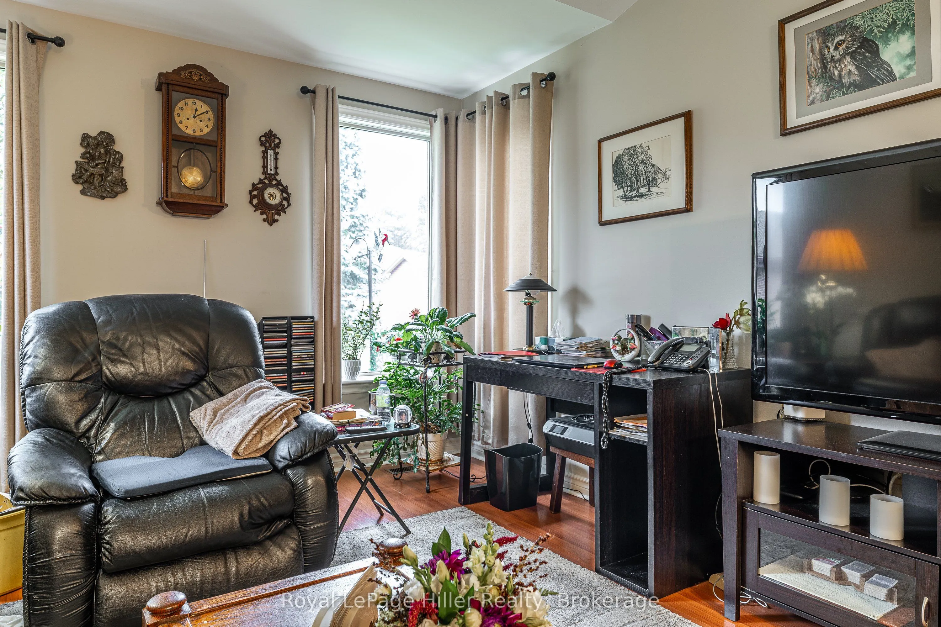 300 John Street S, #8