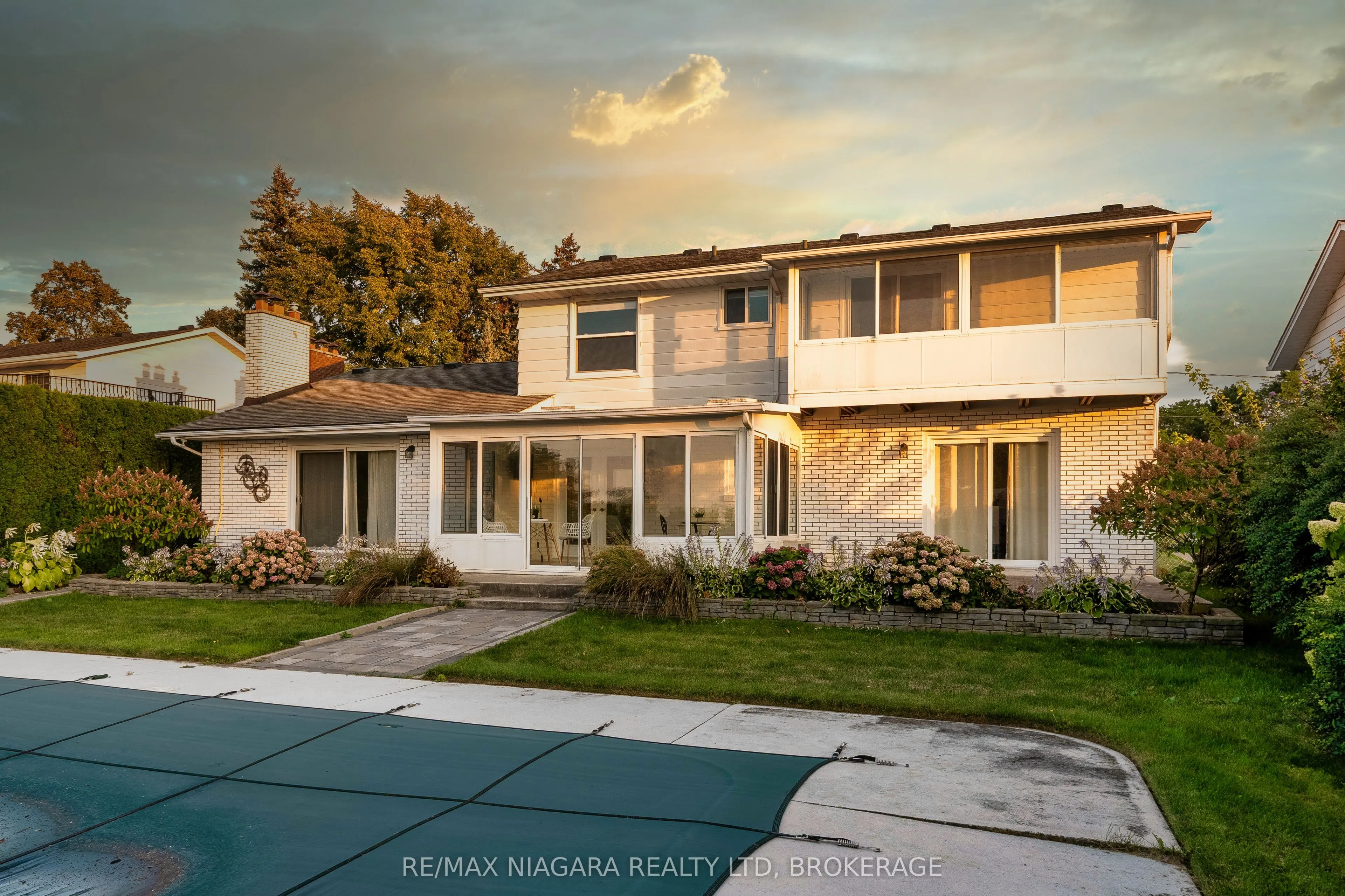 49 Royal York Road