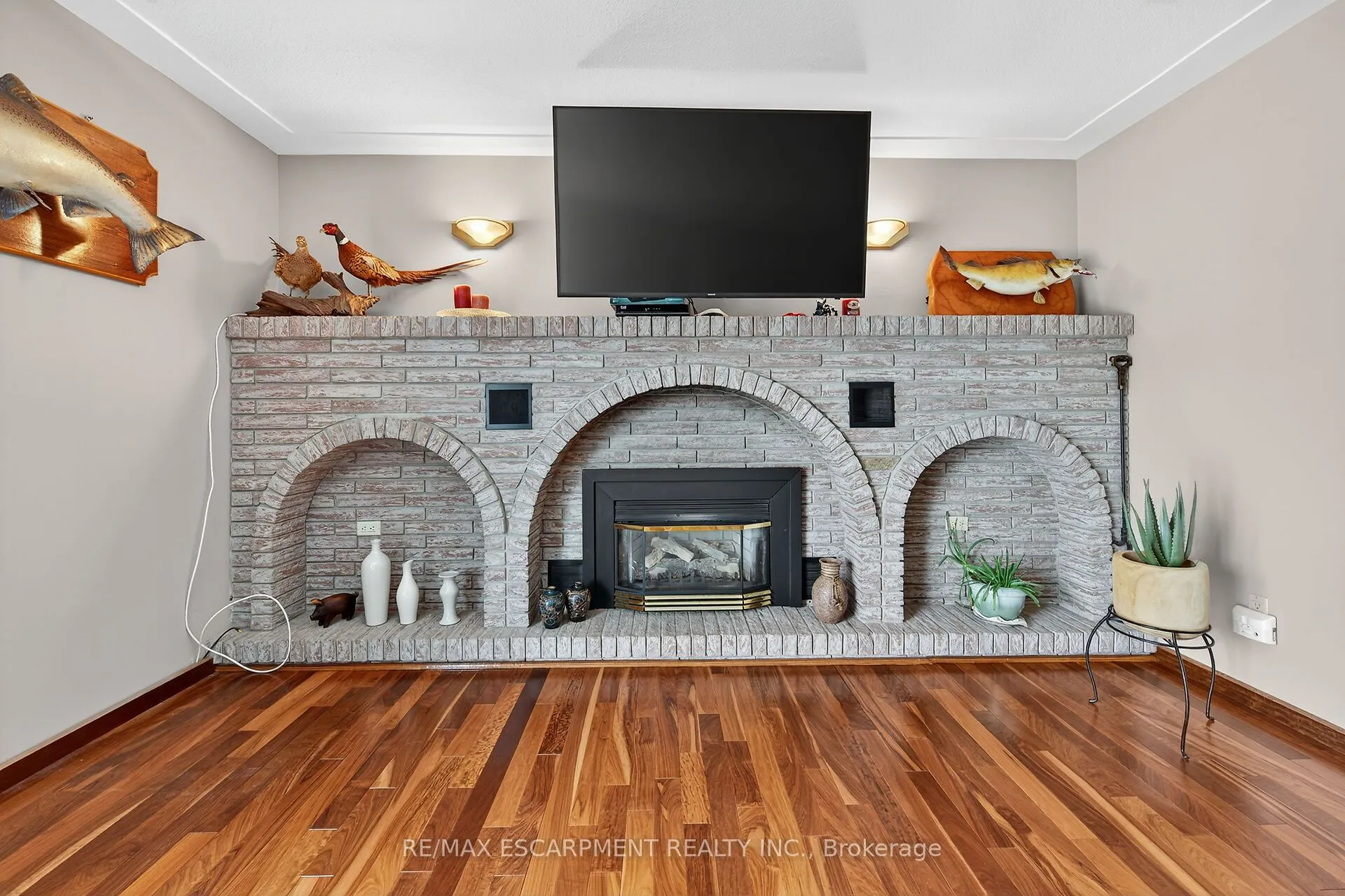 2320 HENDERSHOT Road