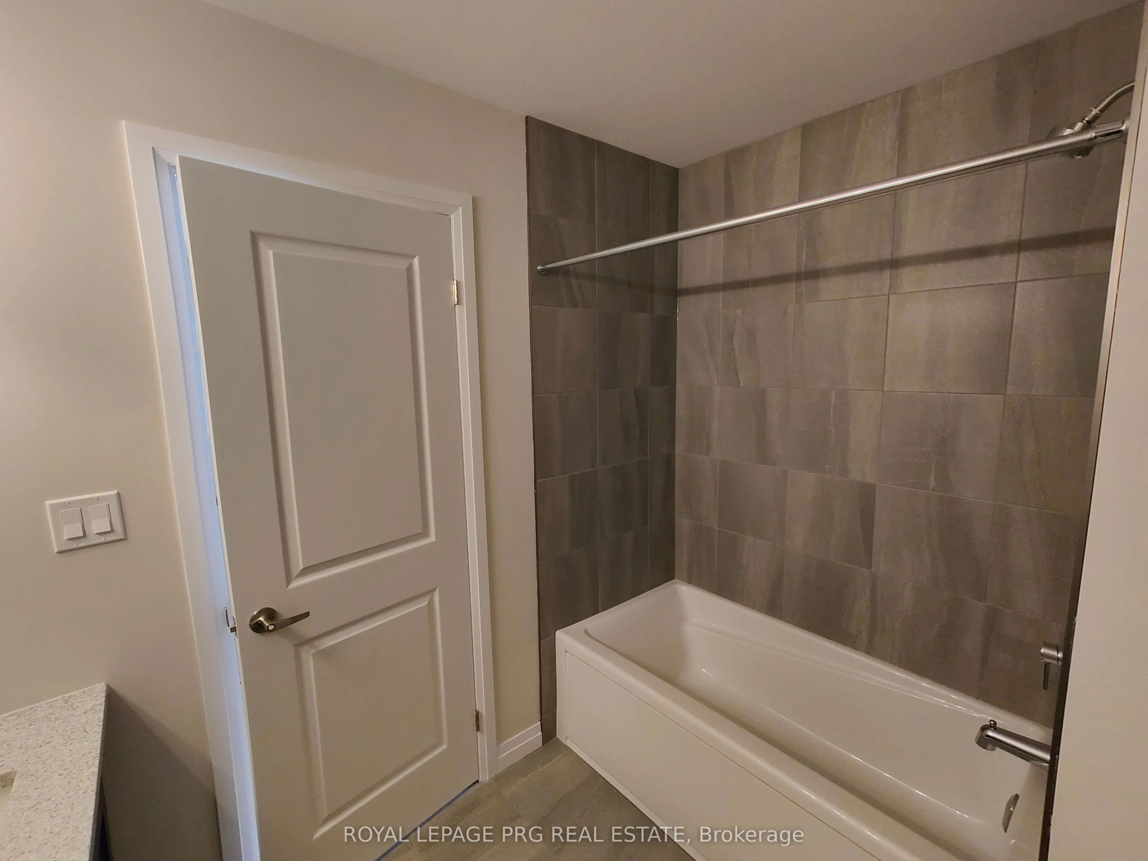143 Elgin Street N, #6