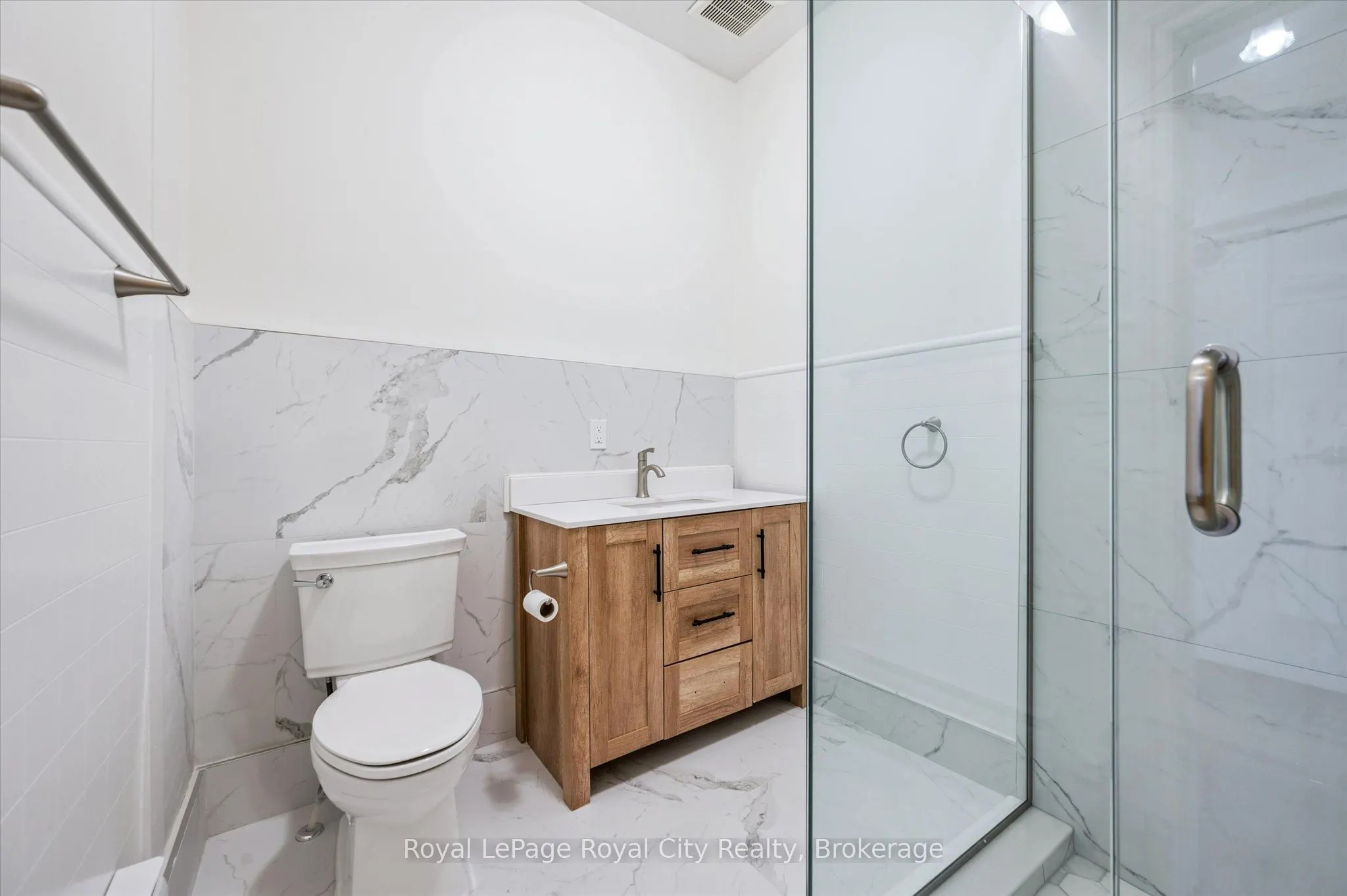 131 Metcalfe Street, #A