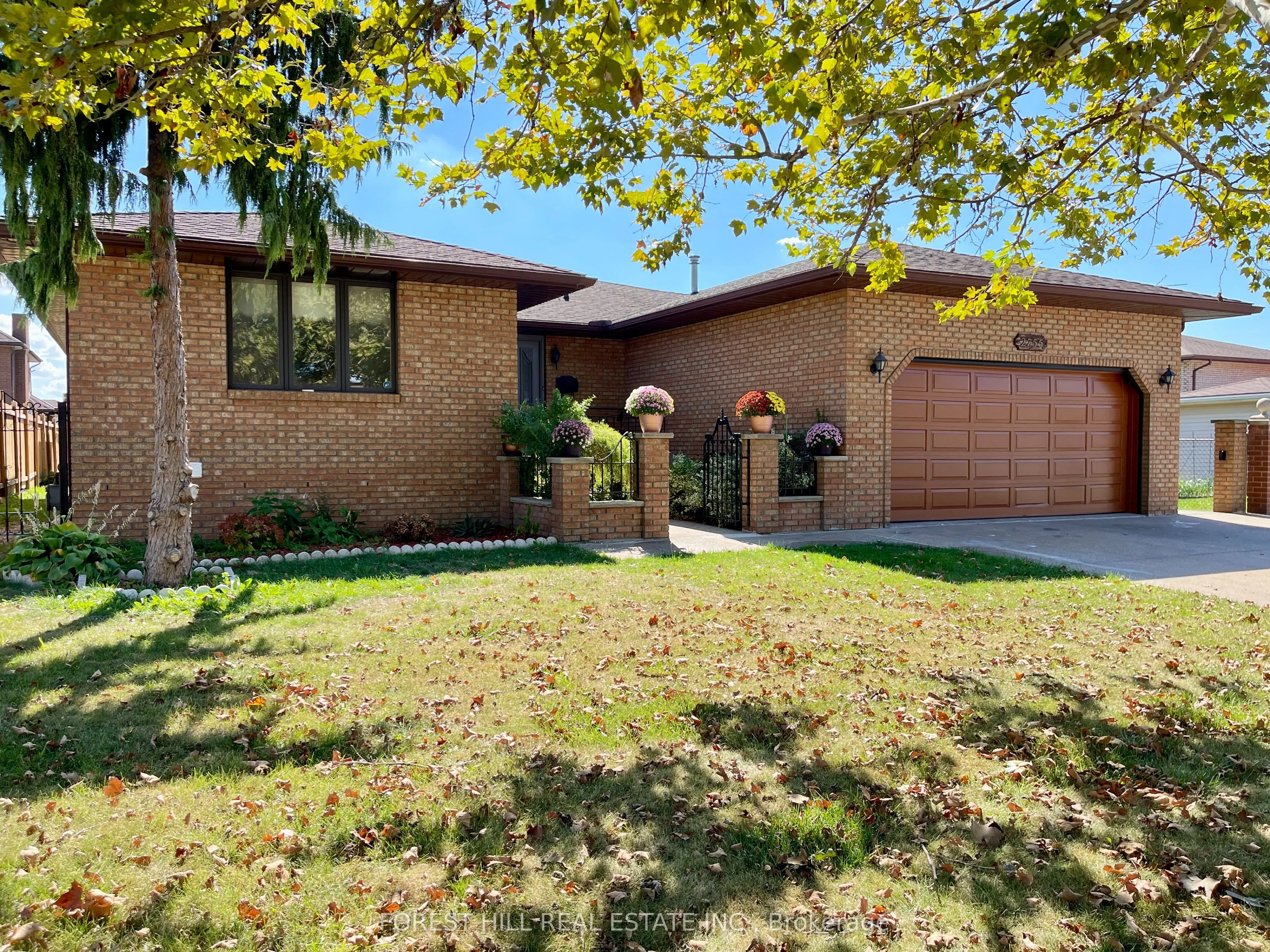 2755 Lionel Drive