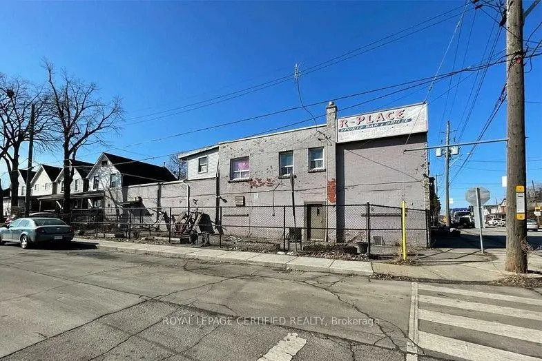 172 Beach Road