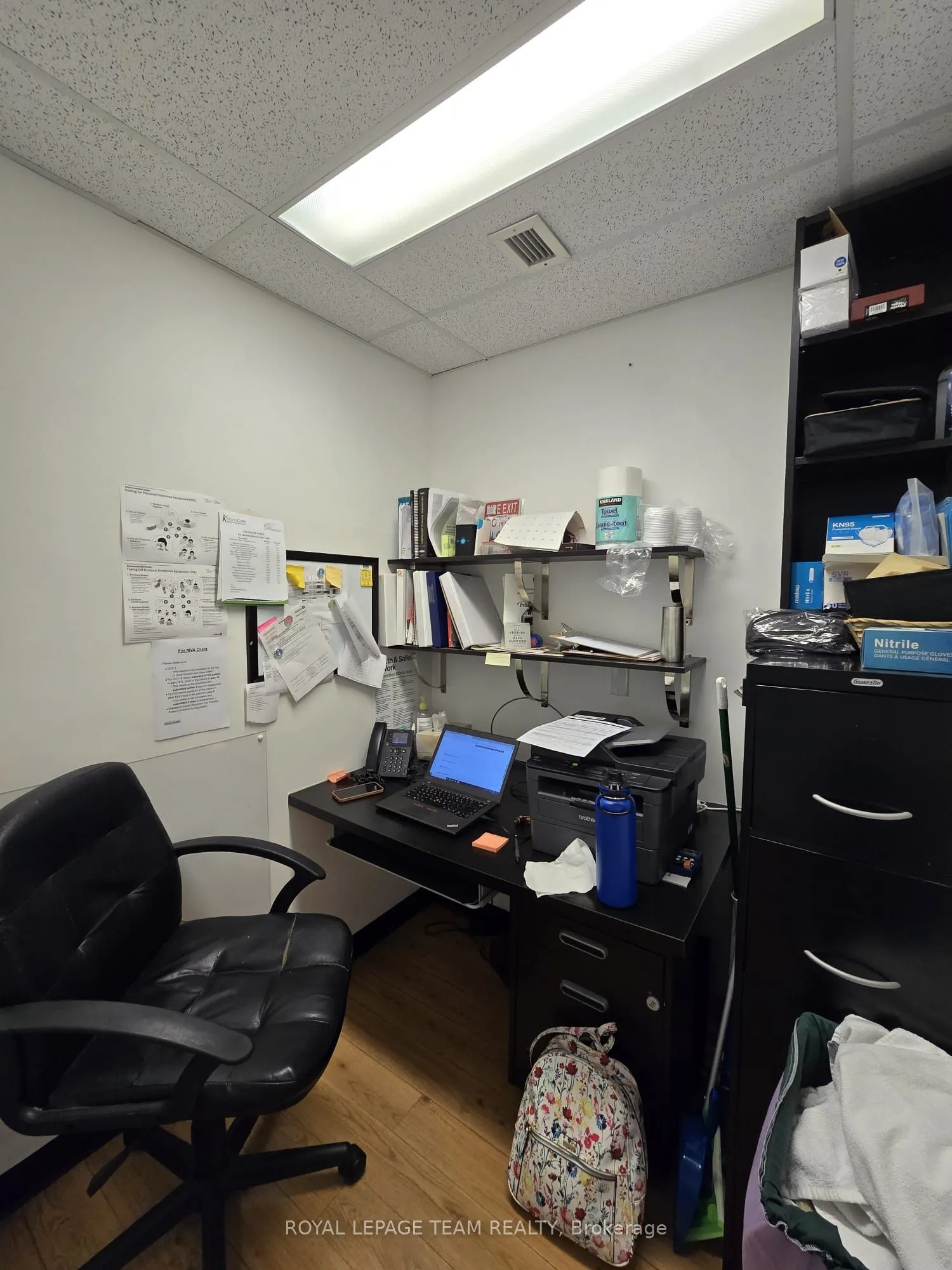 1637 WOODROFFE Avenue, #203