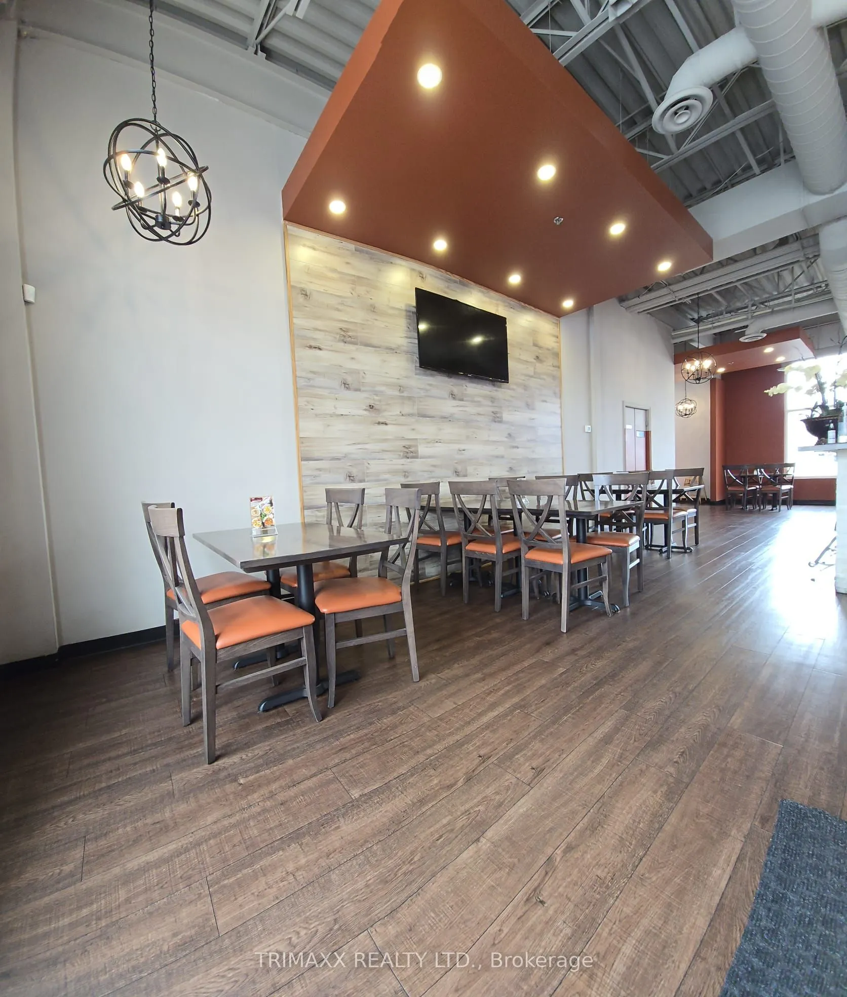 4195 King Street, #E 104