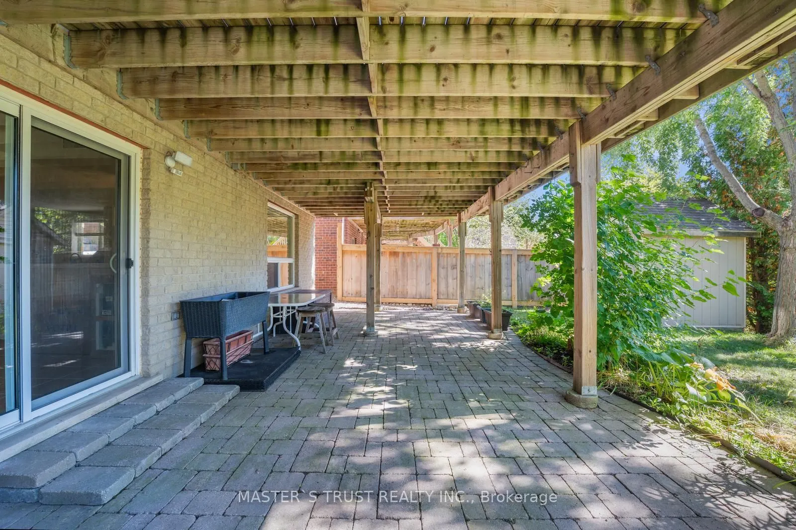 5 Howden Crescent