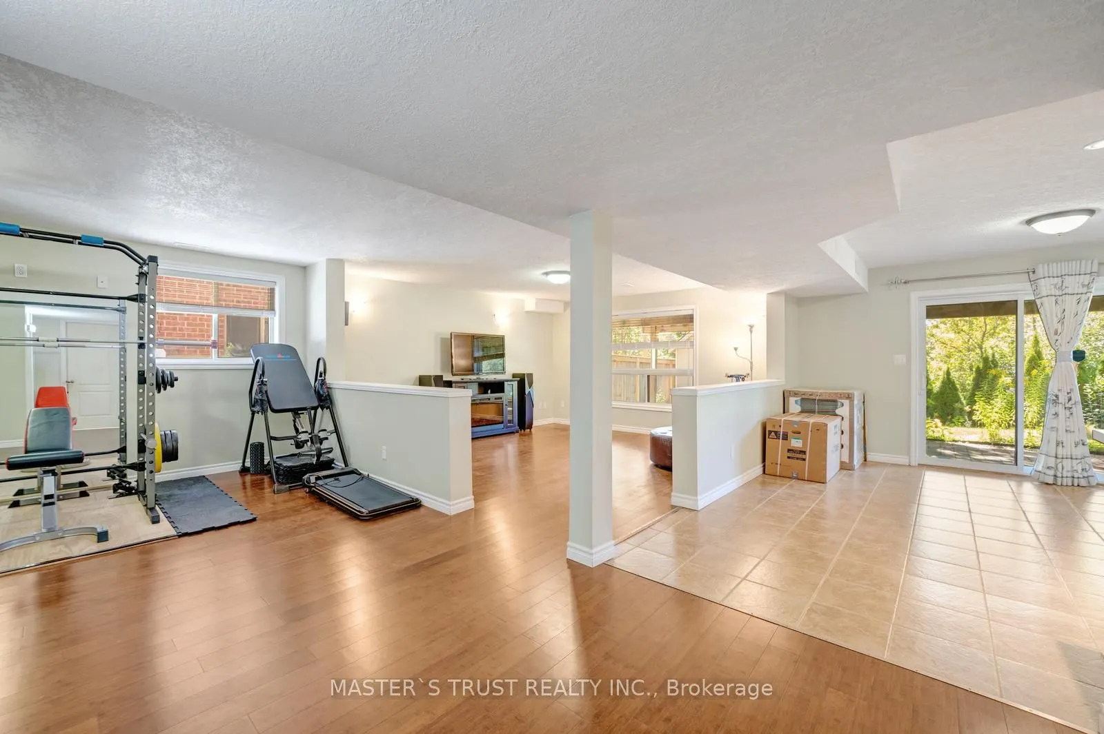 5 Howden Crescent
