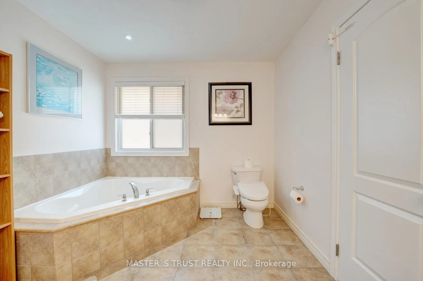 5 Howden Crescent