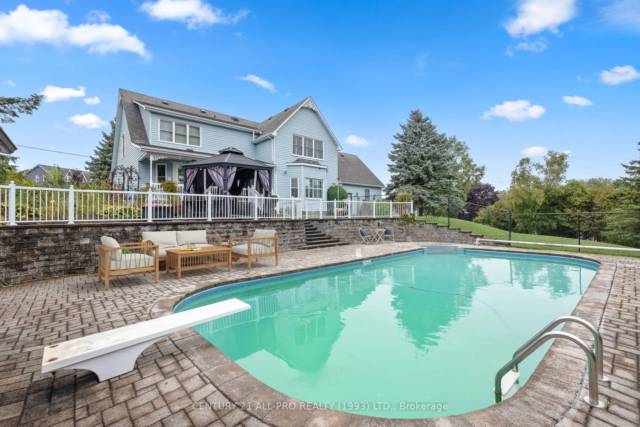 17 Forest Hill Drive Cobourg Drive