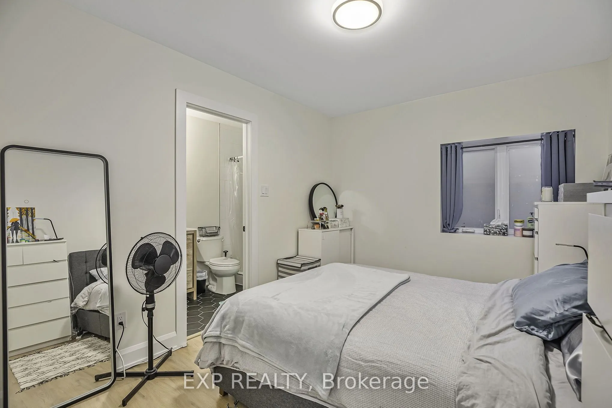 527 Broadhead Avenue, #B
