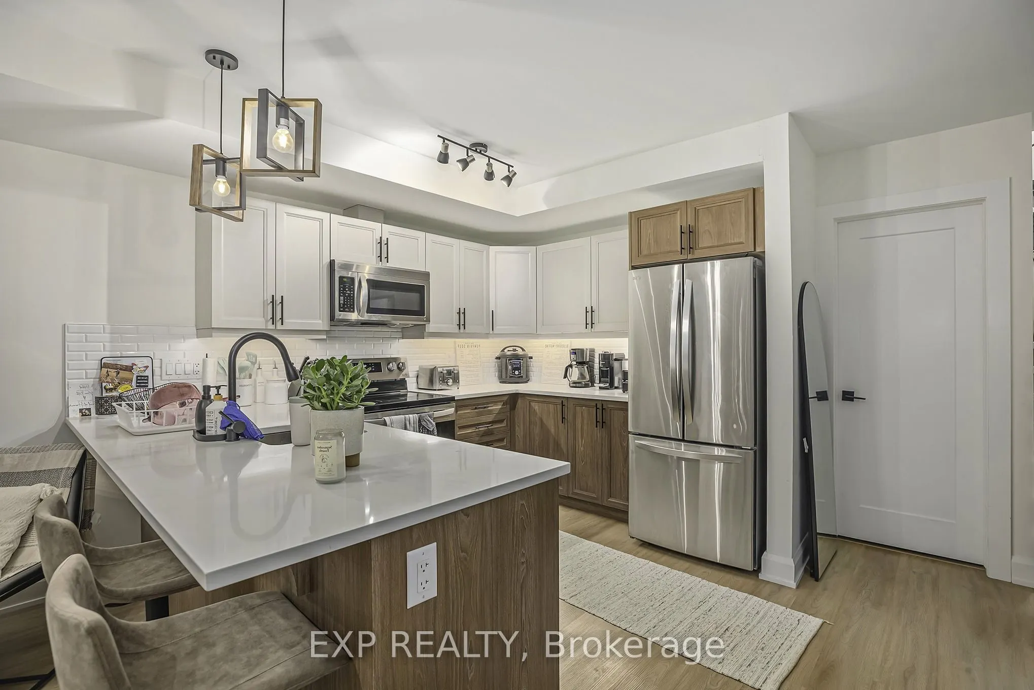 527 Broadhead Avenue, #B