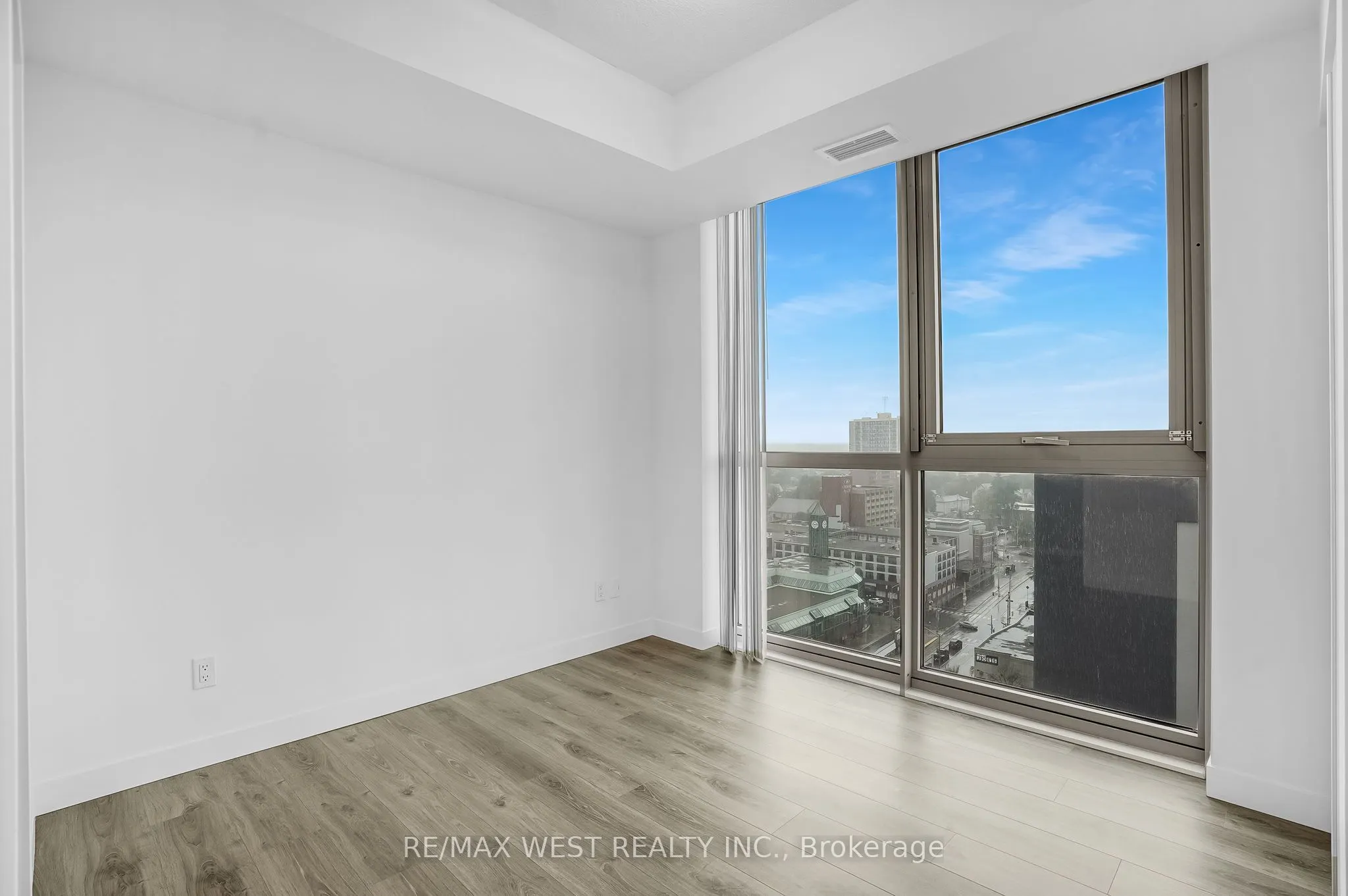 60 Frederick Street, #1409