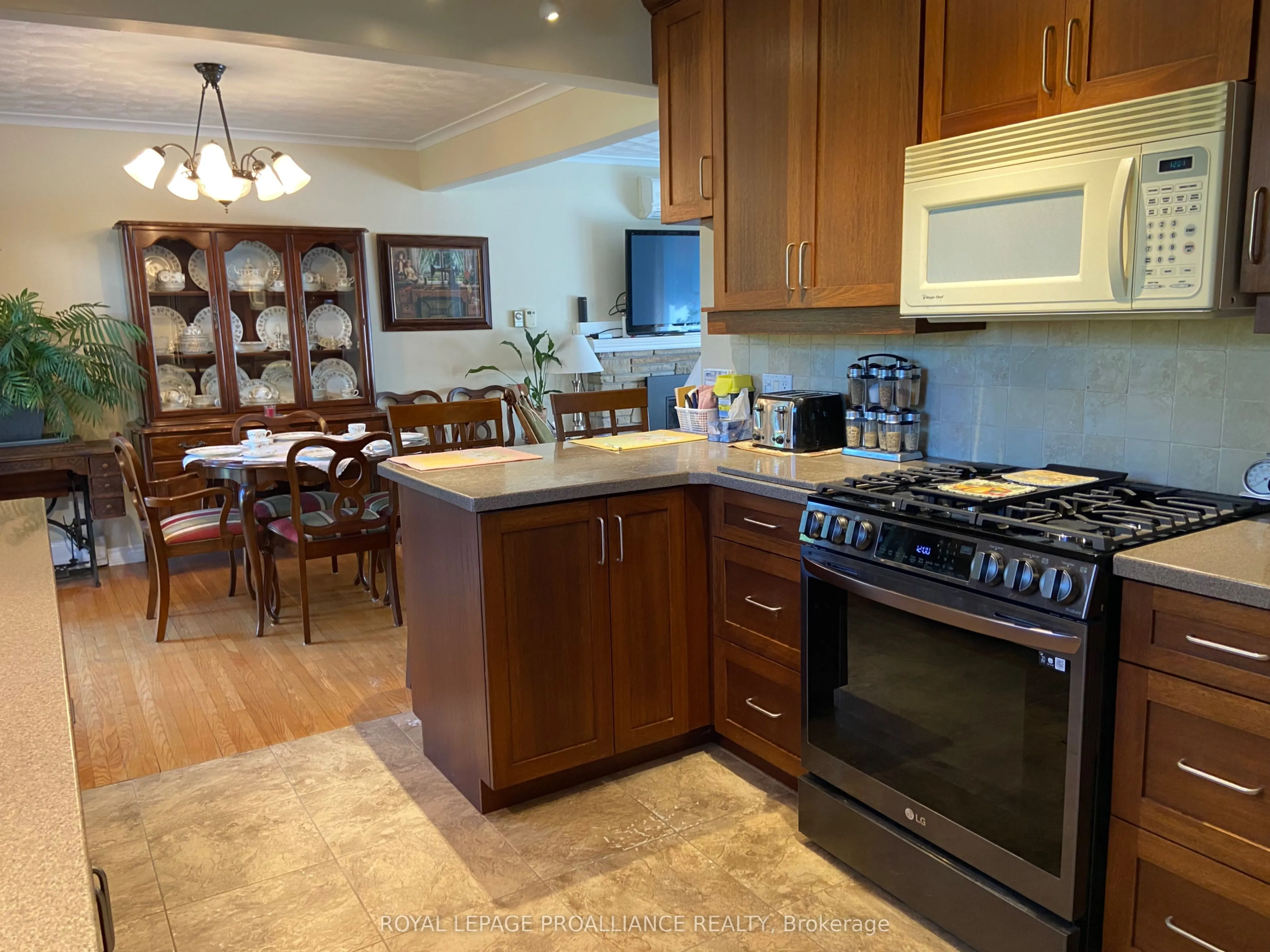 34 Hillcrest Drive