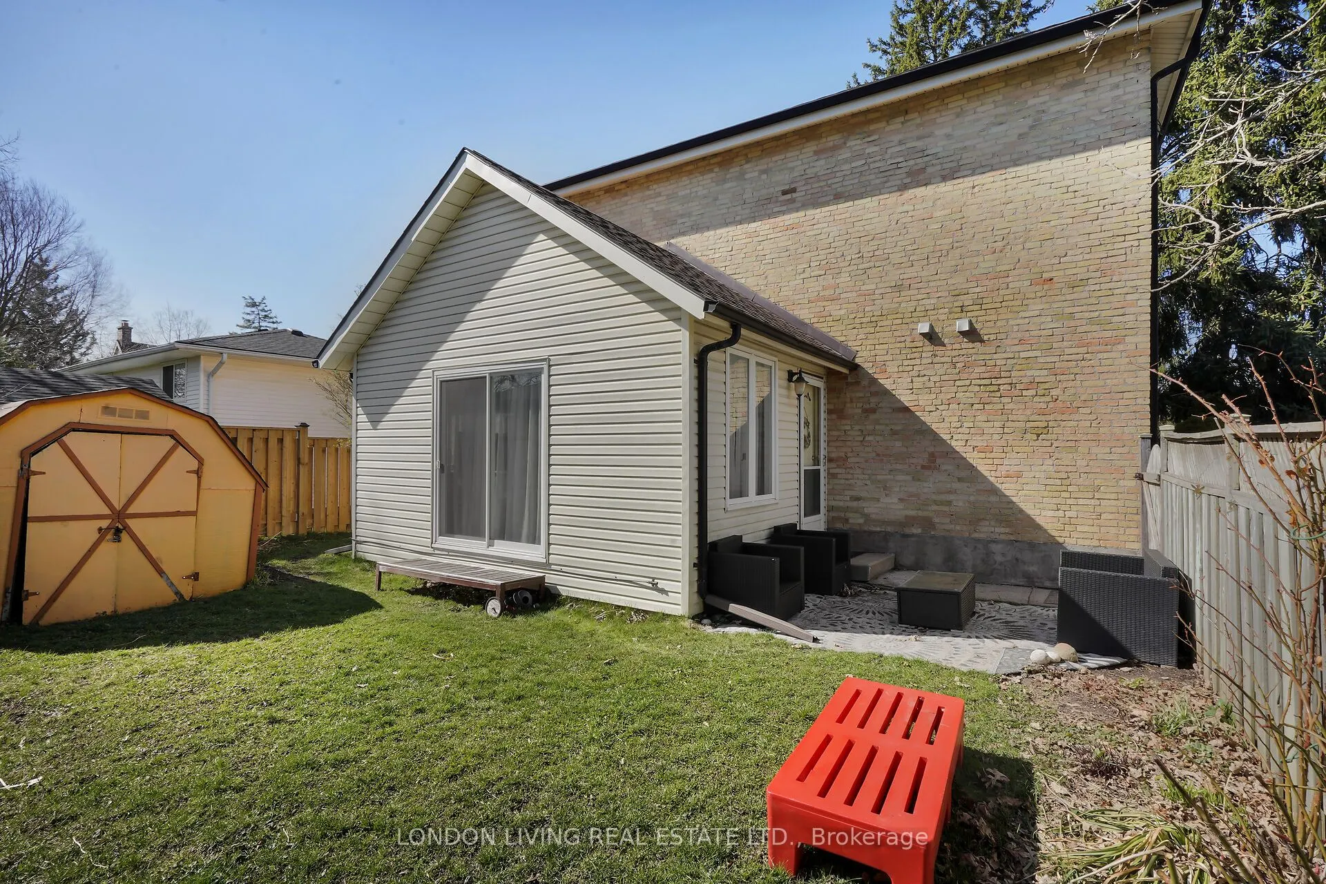 503 Baseline Road E