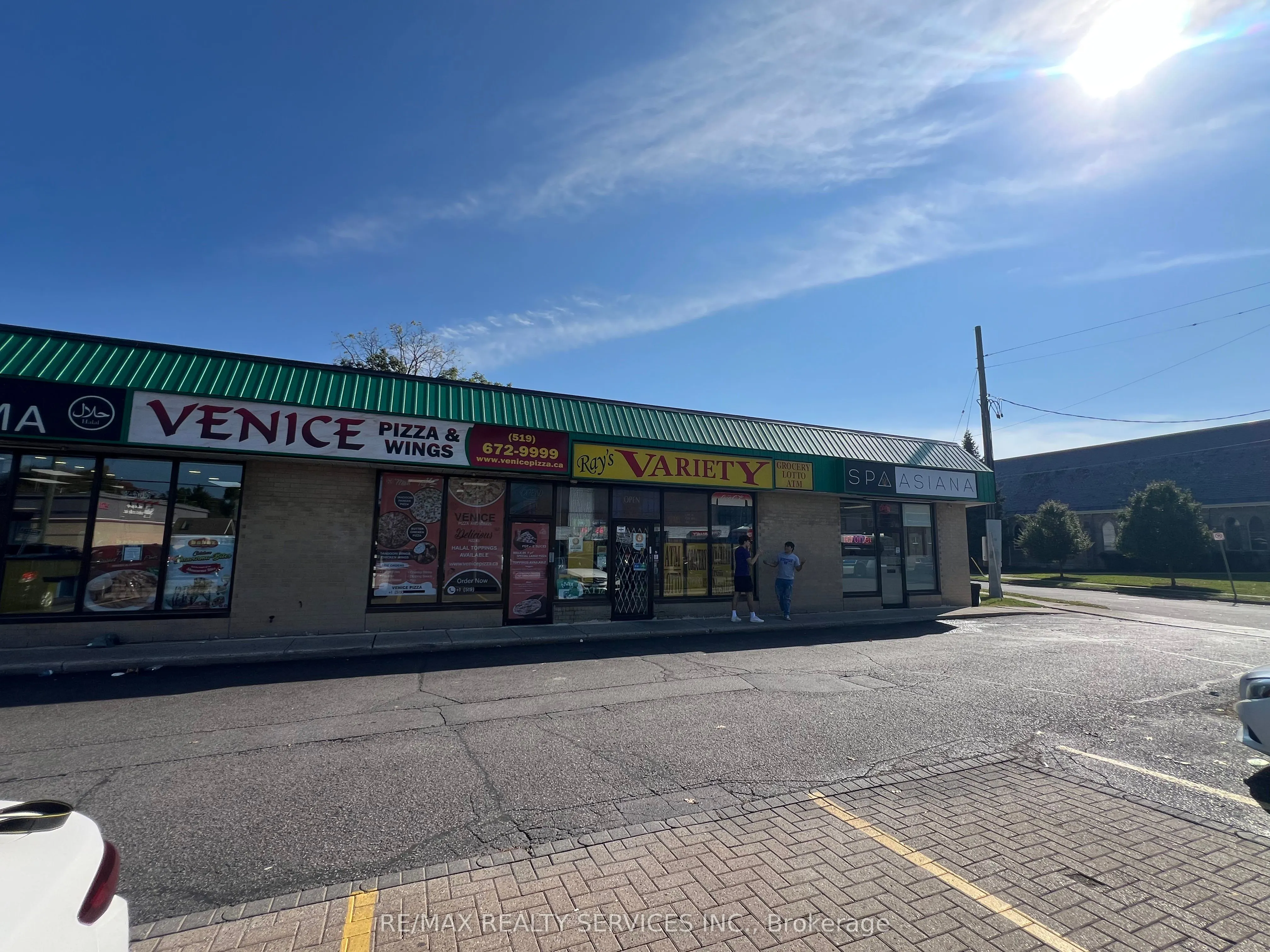 243 Wharncliffe Road N