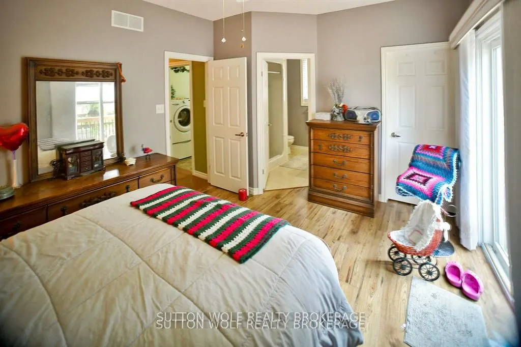 375 Scott Street E, #42