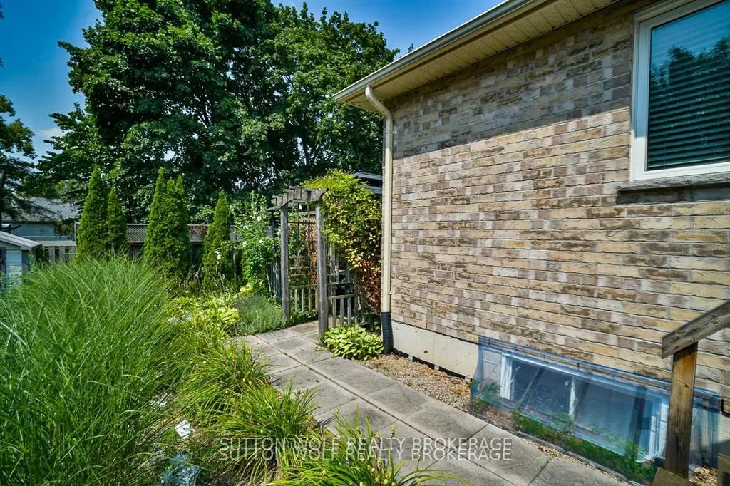 375 Scott Street E, #42