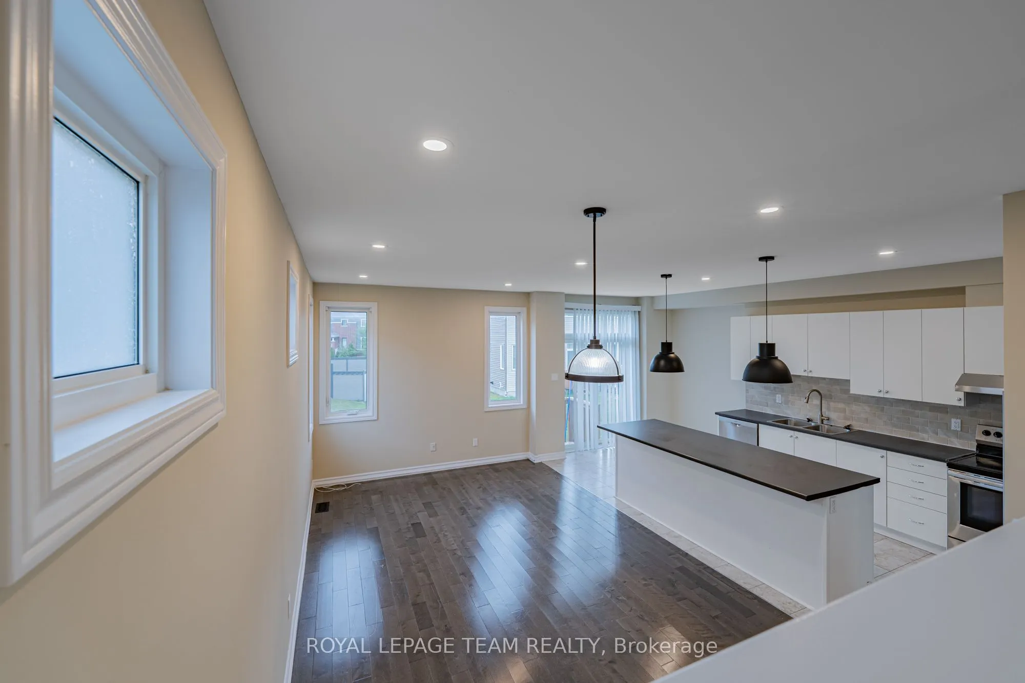 2522 WATERLILLY Way