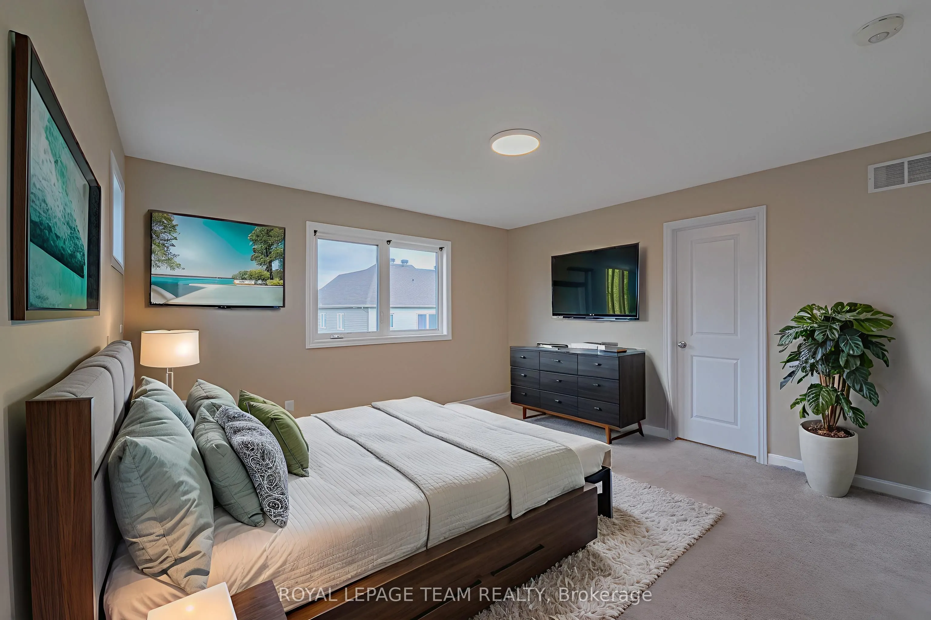 2522 WATERLILLY Way