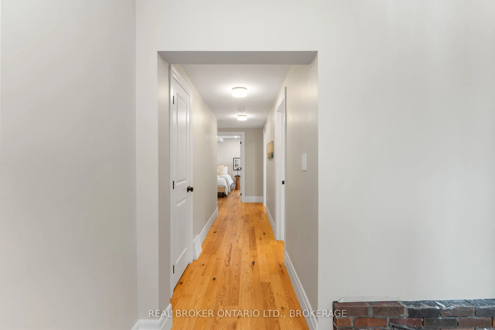 52 Dundas Street