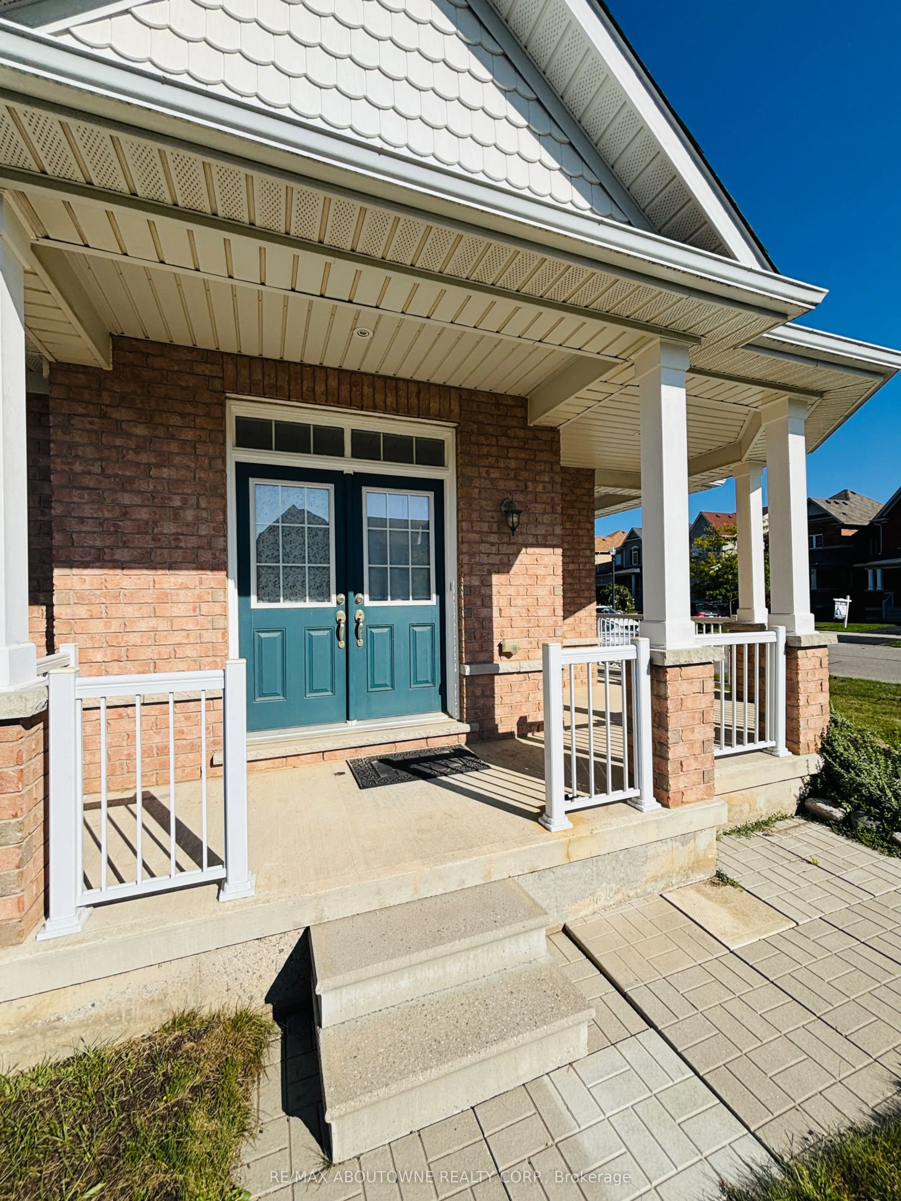 676 Baldwin Crescent