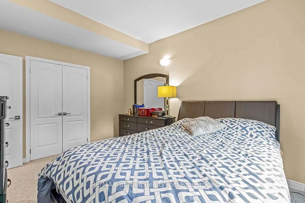 110 KELLIE'S Way, #1