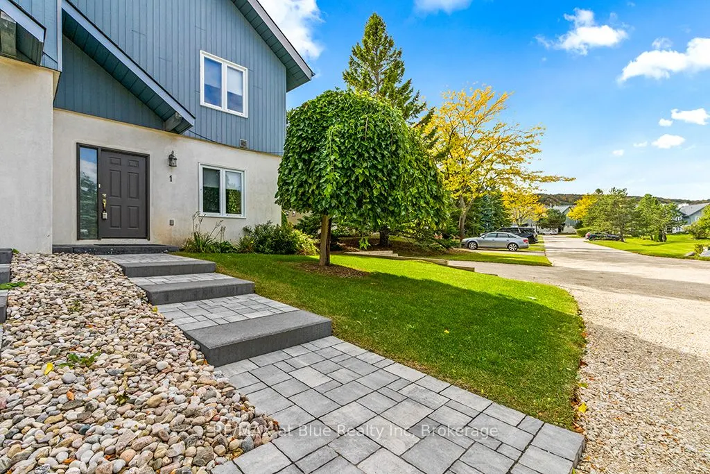 110 KELLIE'S Way, #1