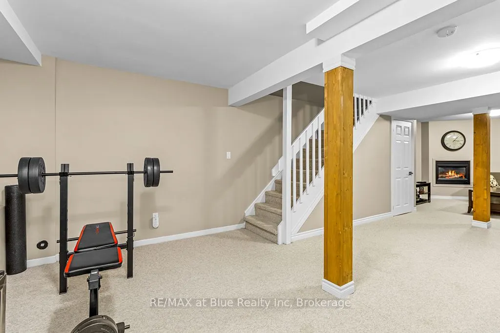 110 KELLIE'S Way, #1