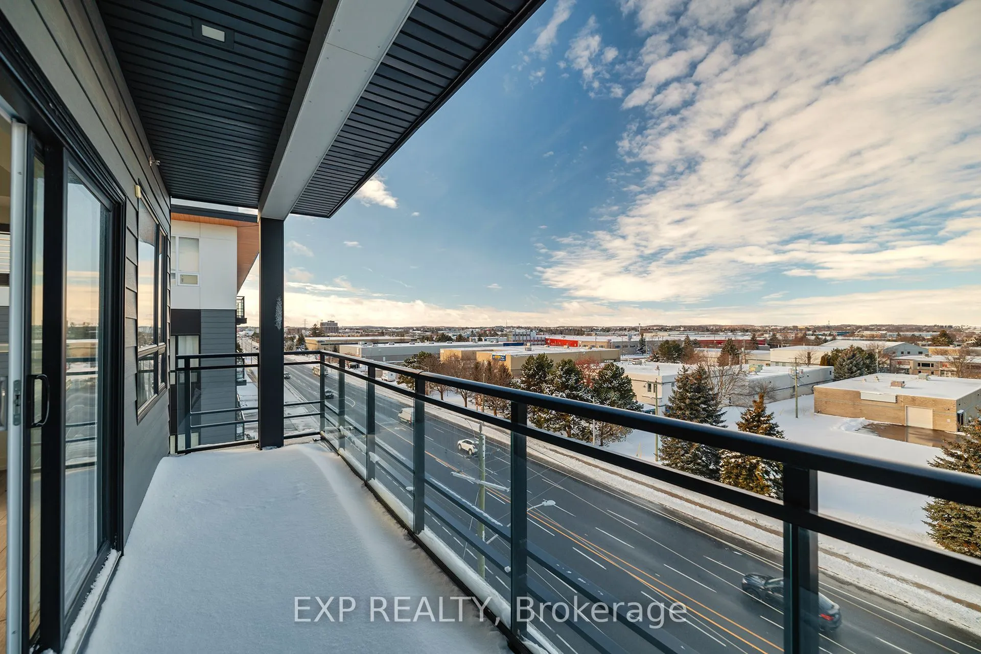 255 Northfield Drive E, #501