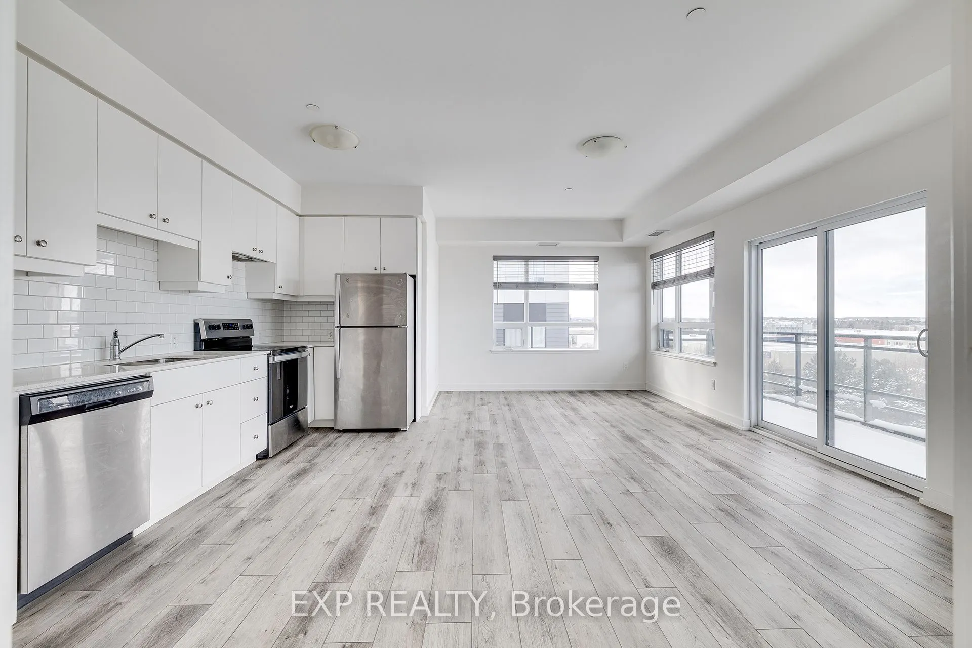255 Northfield Drive E, #501