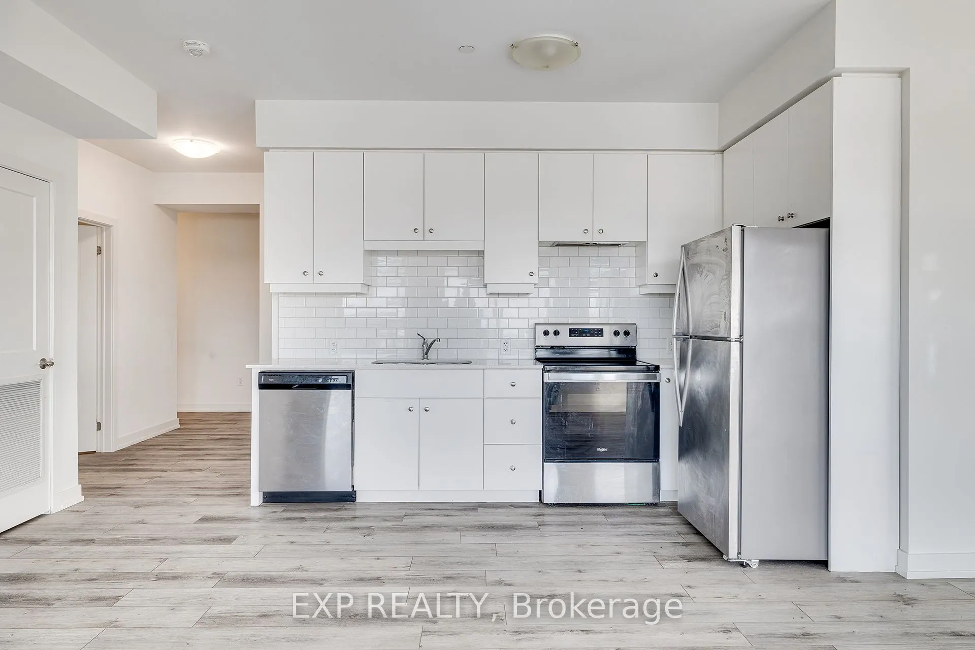 255 Northfield Drive E, #501