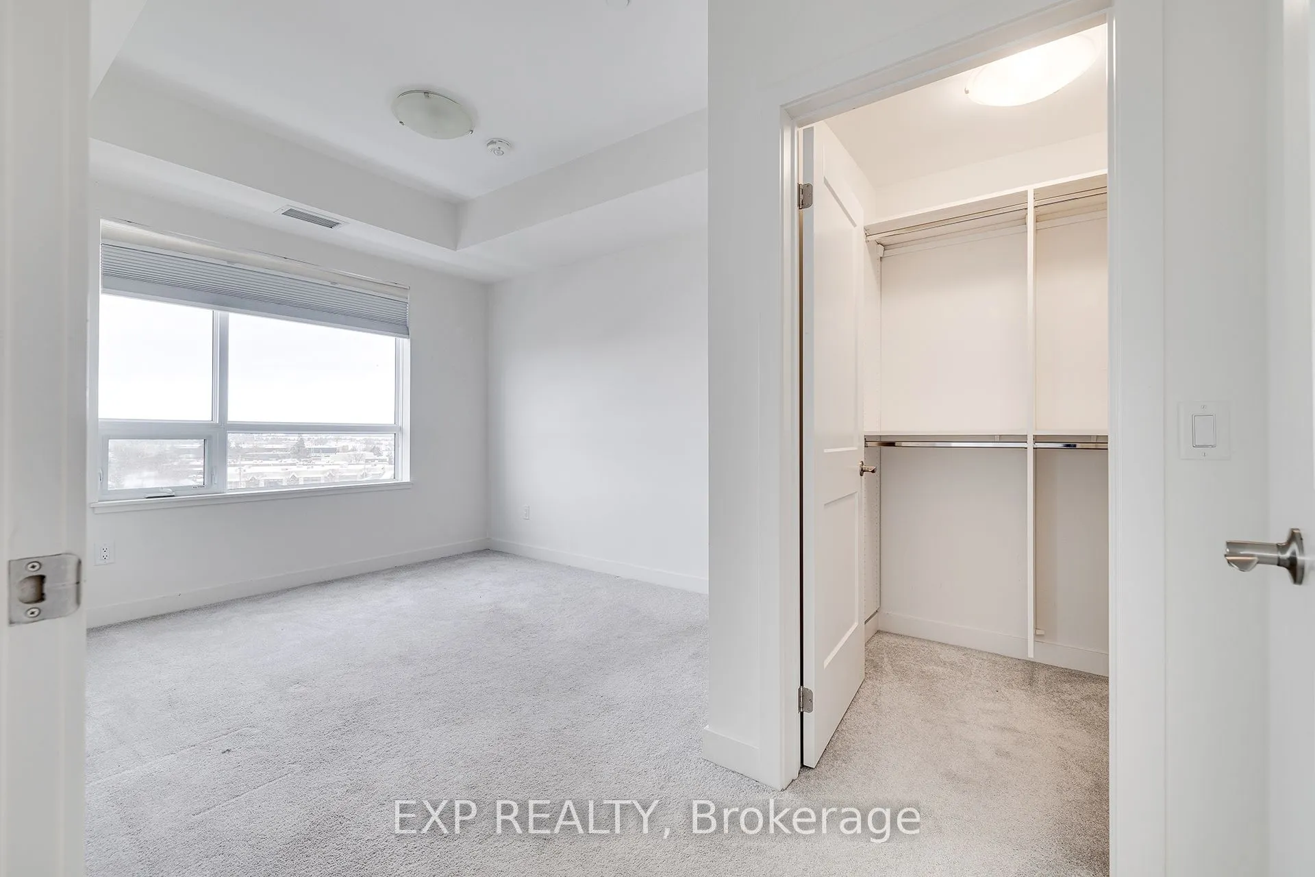 255 Northfield Drive E, #501