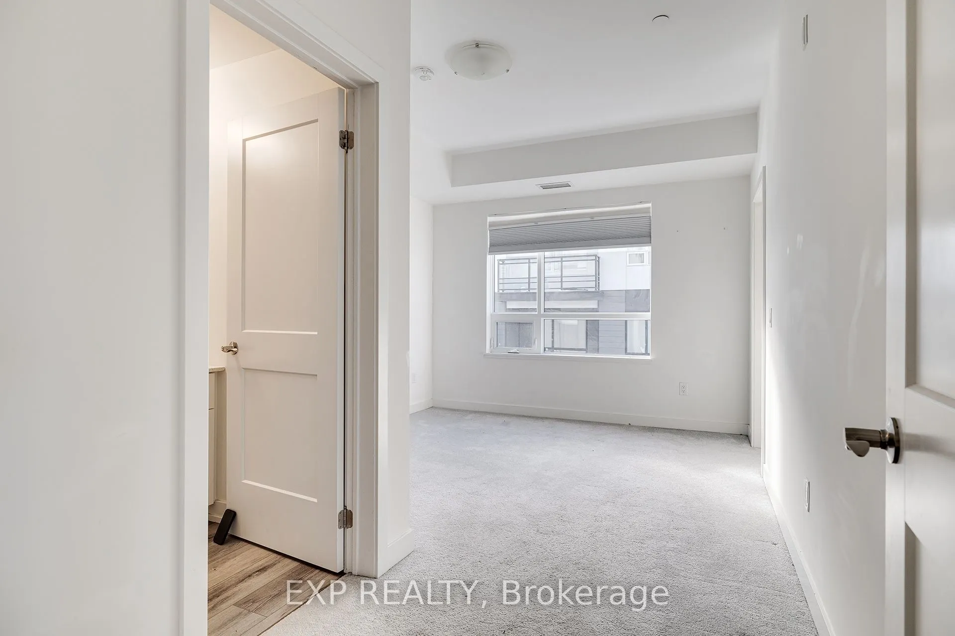 255 Northfield Drive E, #501