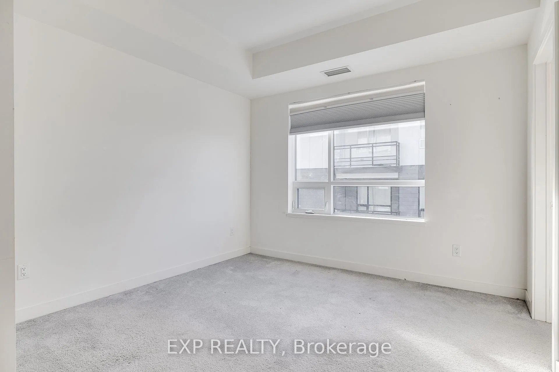 255 Northfield Drive E, #501