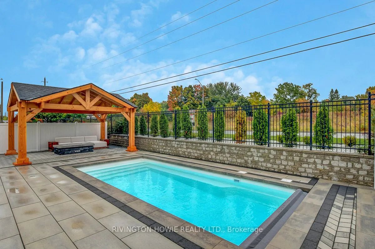 743 Meadowridge Circle
