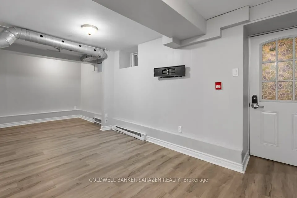 140 OSGOODE Street, #4