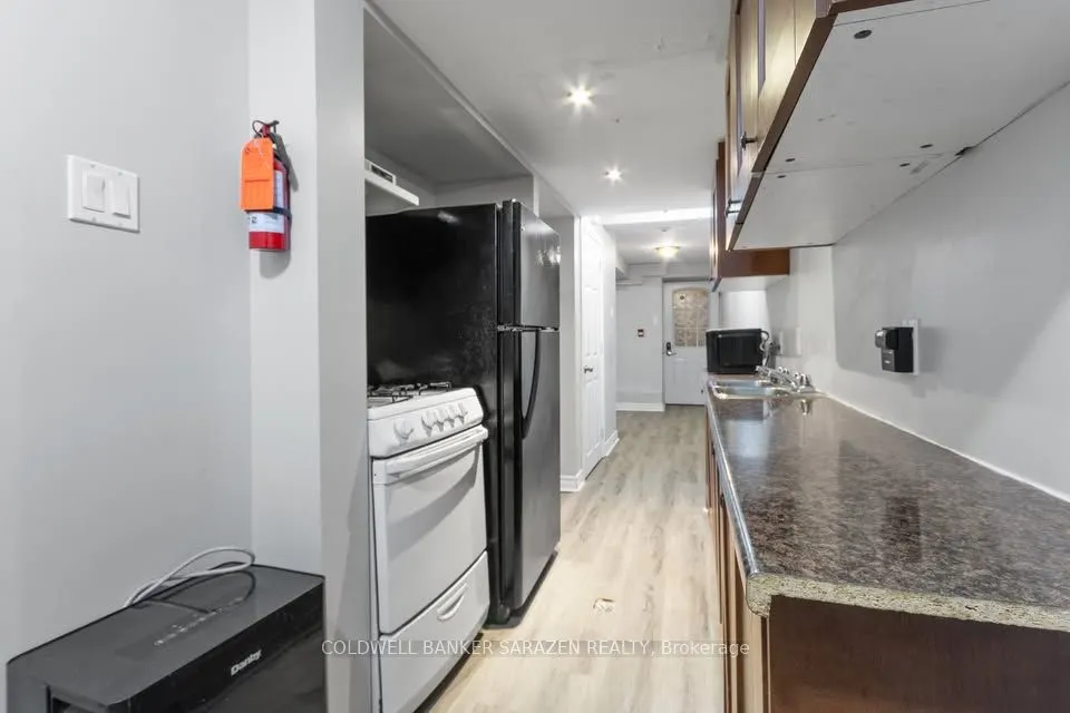 140 OSGOODE Street, #4