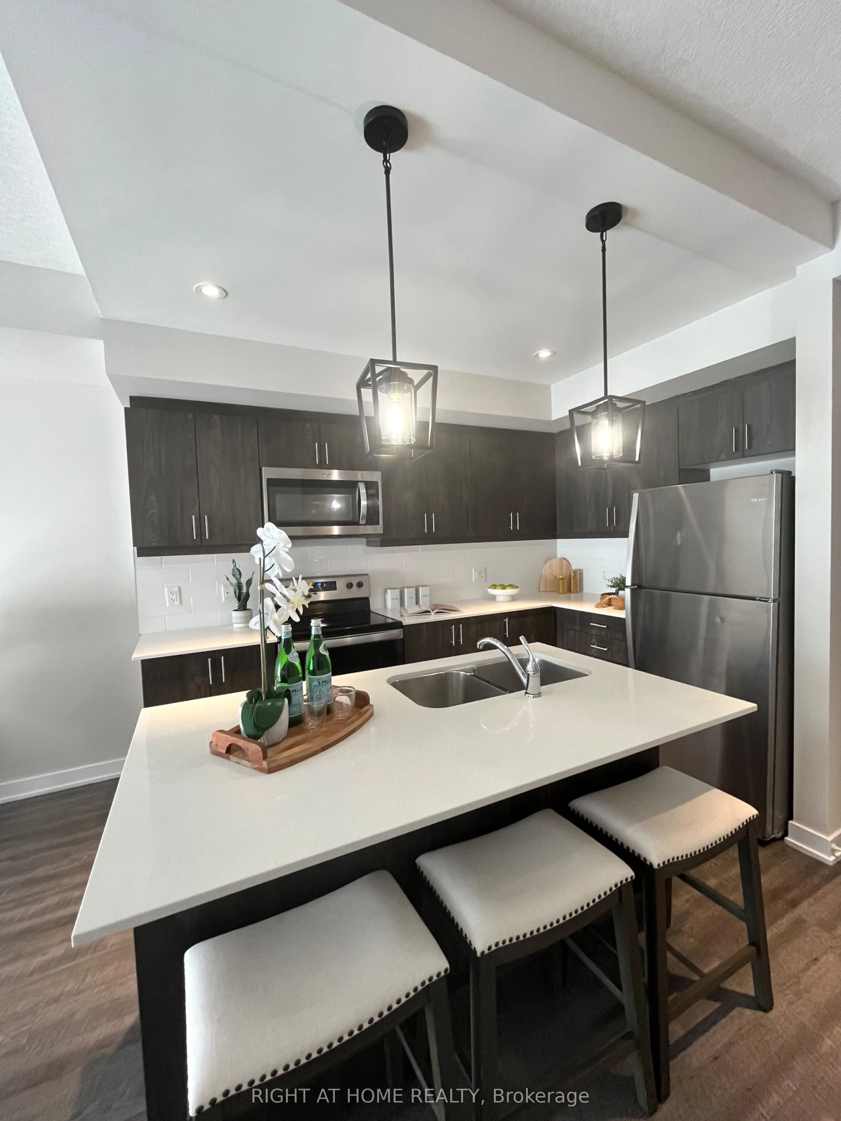 16 Markle Crescent, #214