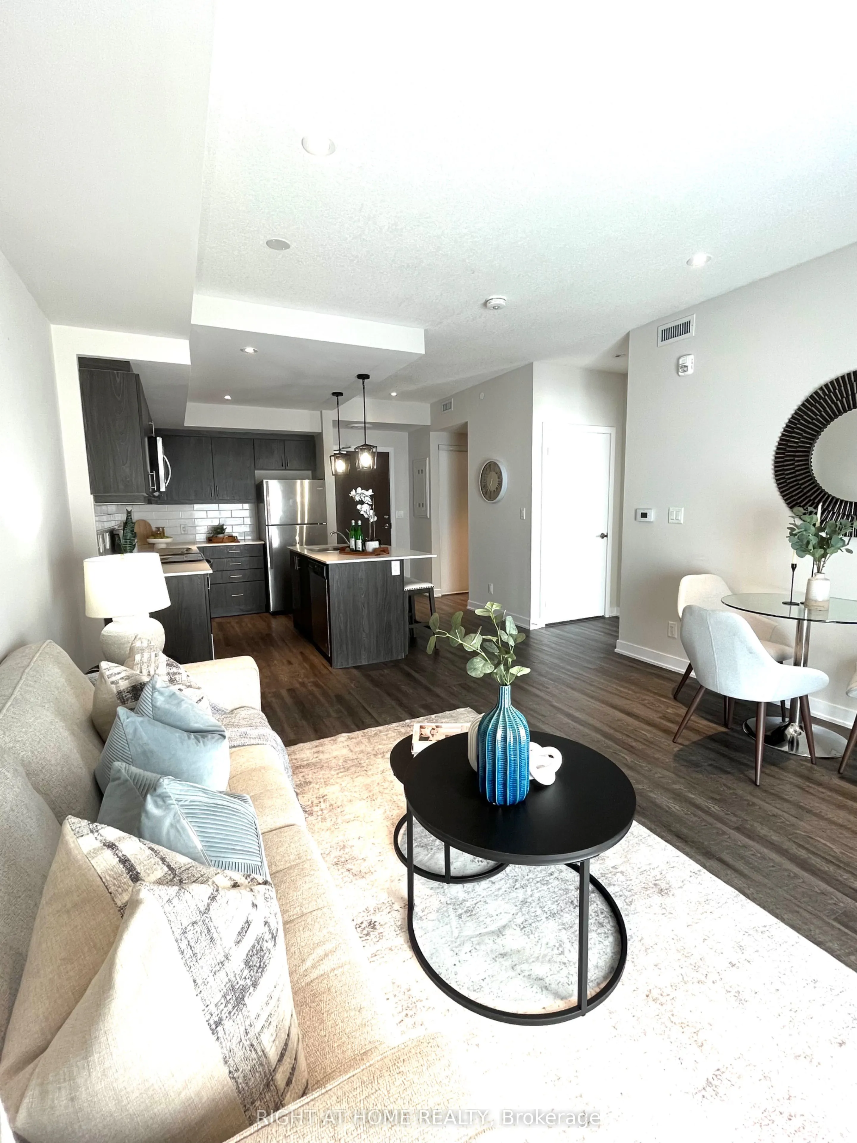 16 Markle Crescent, #214